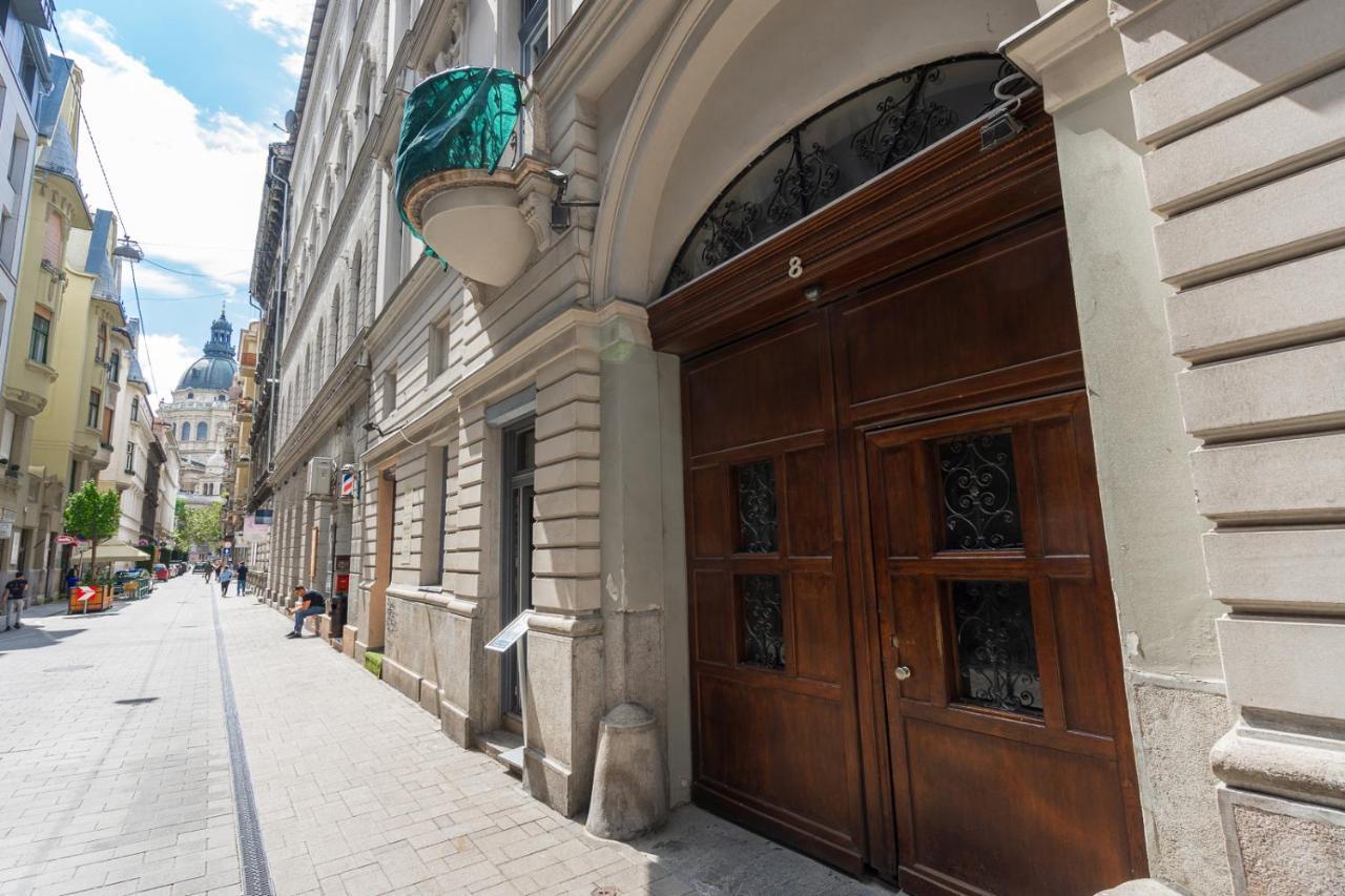 Luxury Peaceful Apartment By The St Stephen'S Basilica Budapest Exterior foto